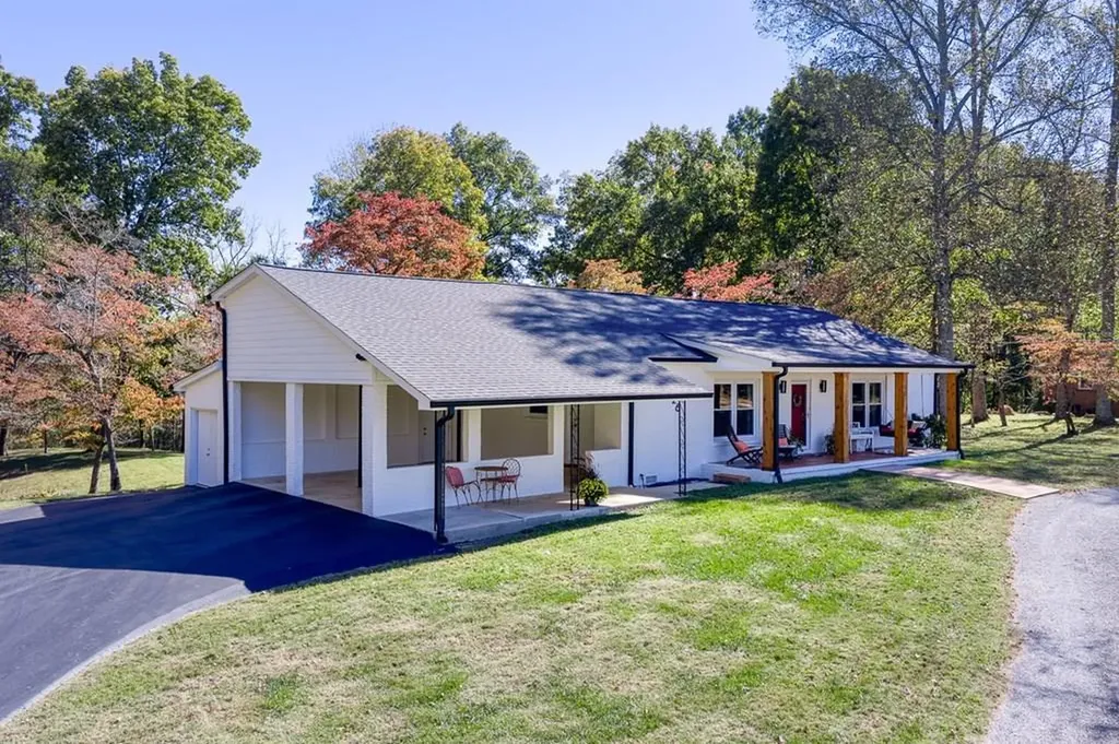 5526 Mount Herman Road Cookeville TN 38506-7044