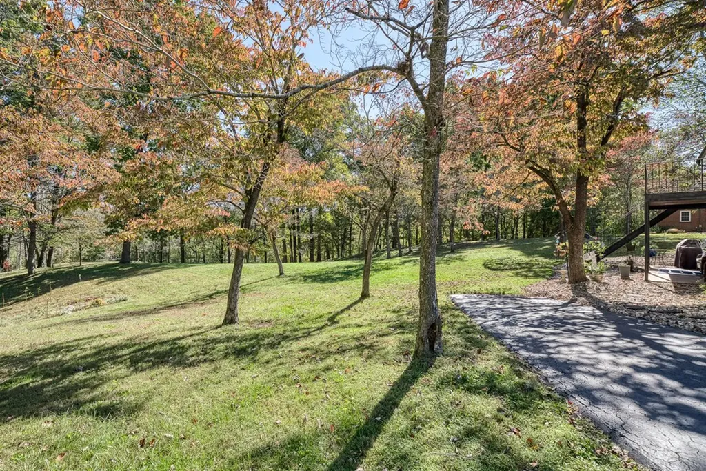 5526 Mount Herman Road Cookeville TN 38506-7044