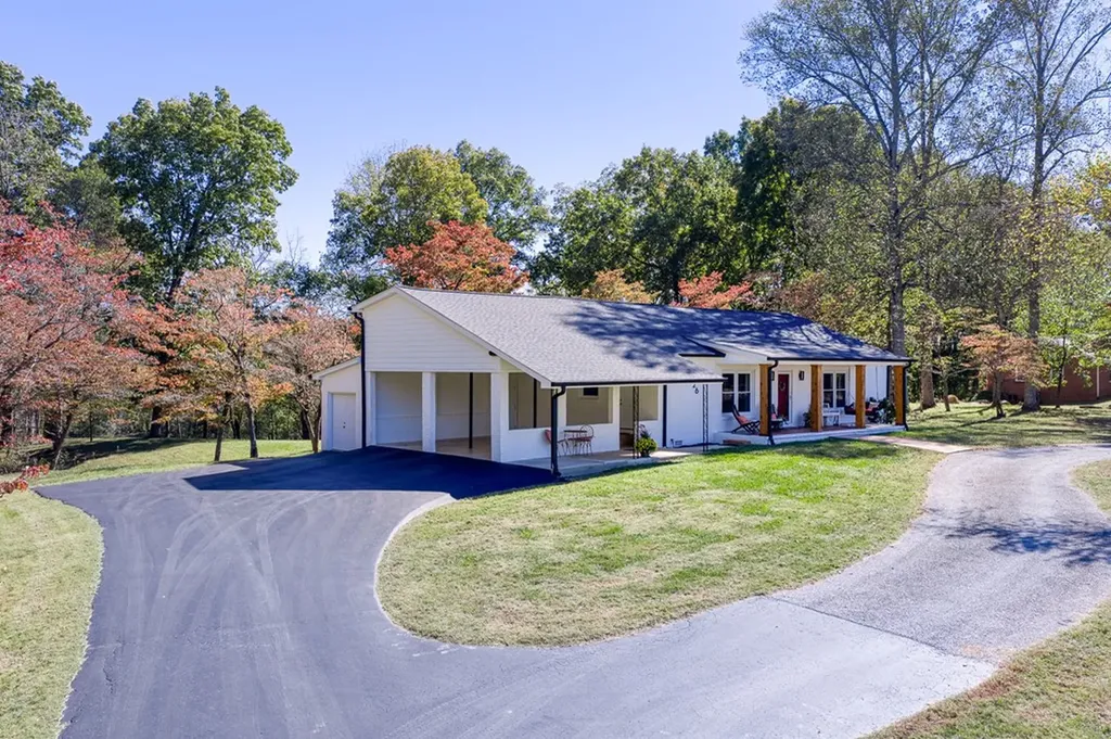 5526 Mount Herman Road Cookeville TN 38506-7044