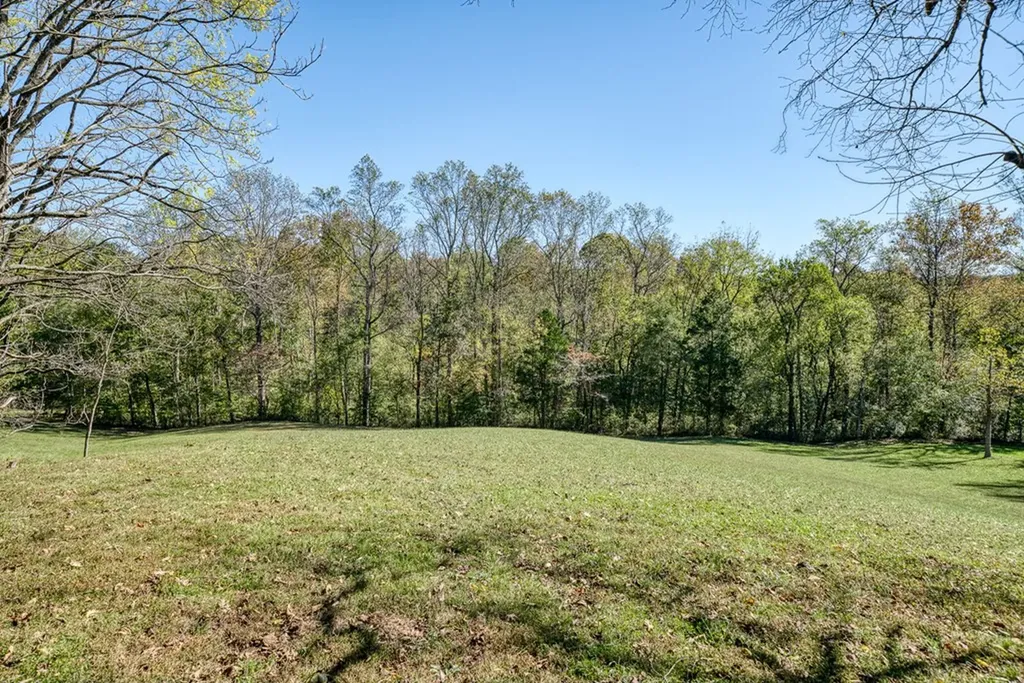 5526 Mount Herman Road Cookeville TN 38506-7044