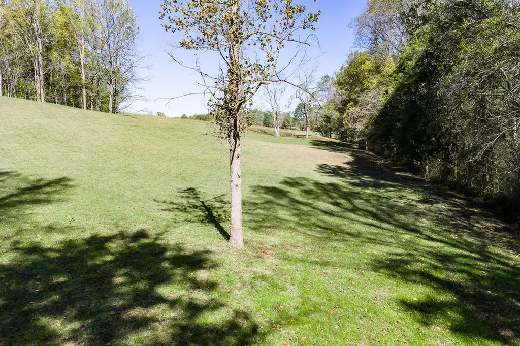 5526 Mount Herman Road Cookeville TN 38506-7044