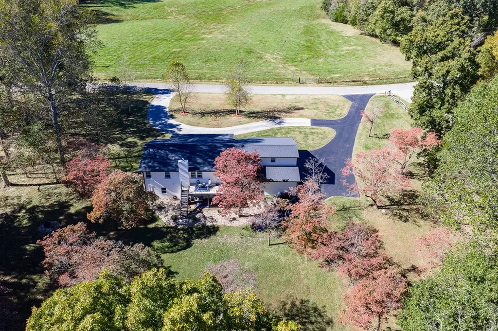 5526 Mount Herman Road Cookeville TN 38506-7044