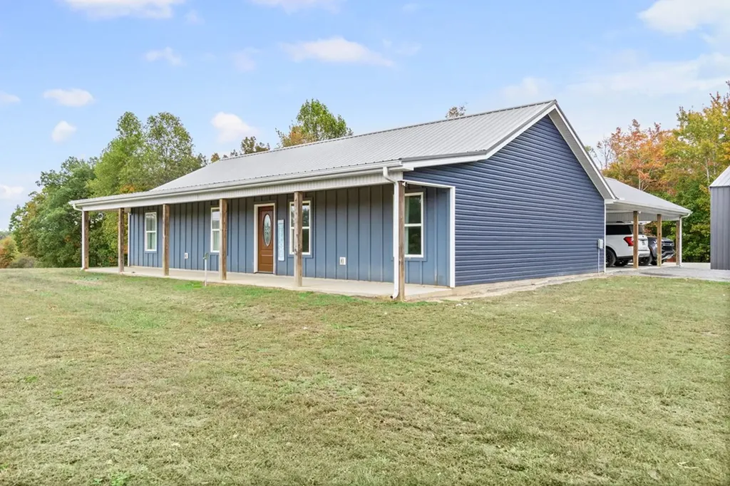 3365 Pea Ridge Road Liberty TN 37095