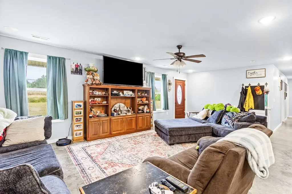 3365 Pea Ridge Road Liberty TN 37095