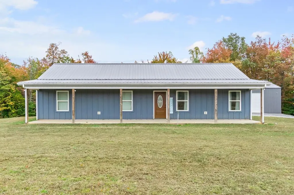 3365 Pea Ridge Road Liberty TN 37095