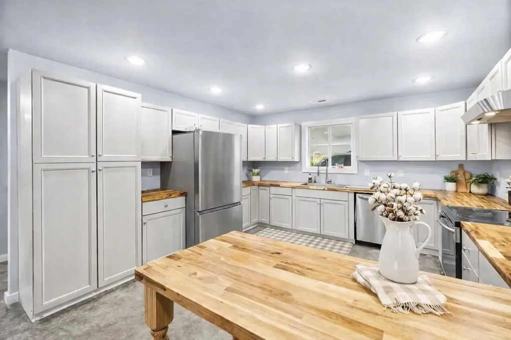 3365 Pea Ridge Road Liberty TN 37095