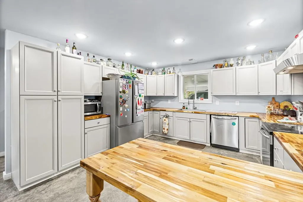 3365 Pea Ridge Road Liberty TN 37095