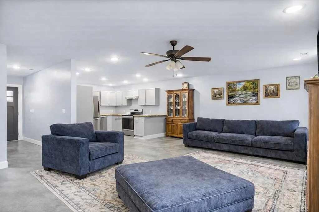 3365 Pea Ridge Road Liberty TN 37095