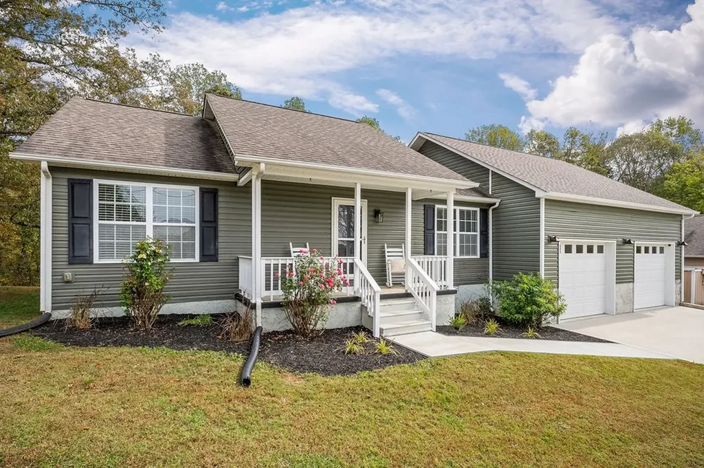 250 Luna Road Sparta TN 38583