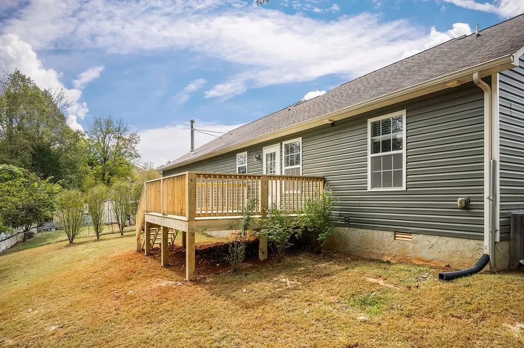 250 Luna Road Sparta TN 38583