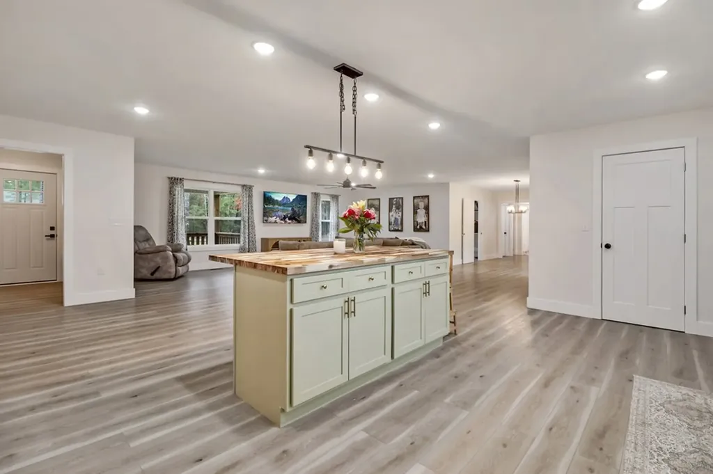 172 Creekveiw Court Jamestown TN 38556