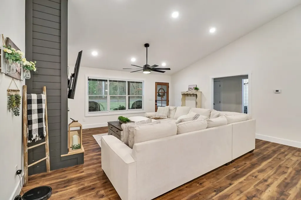 178 Creekview Court Jamestown TN 38556