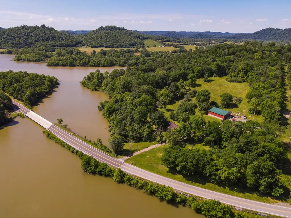 3045 Gladdice Highway Gainesboro TN 38562