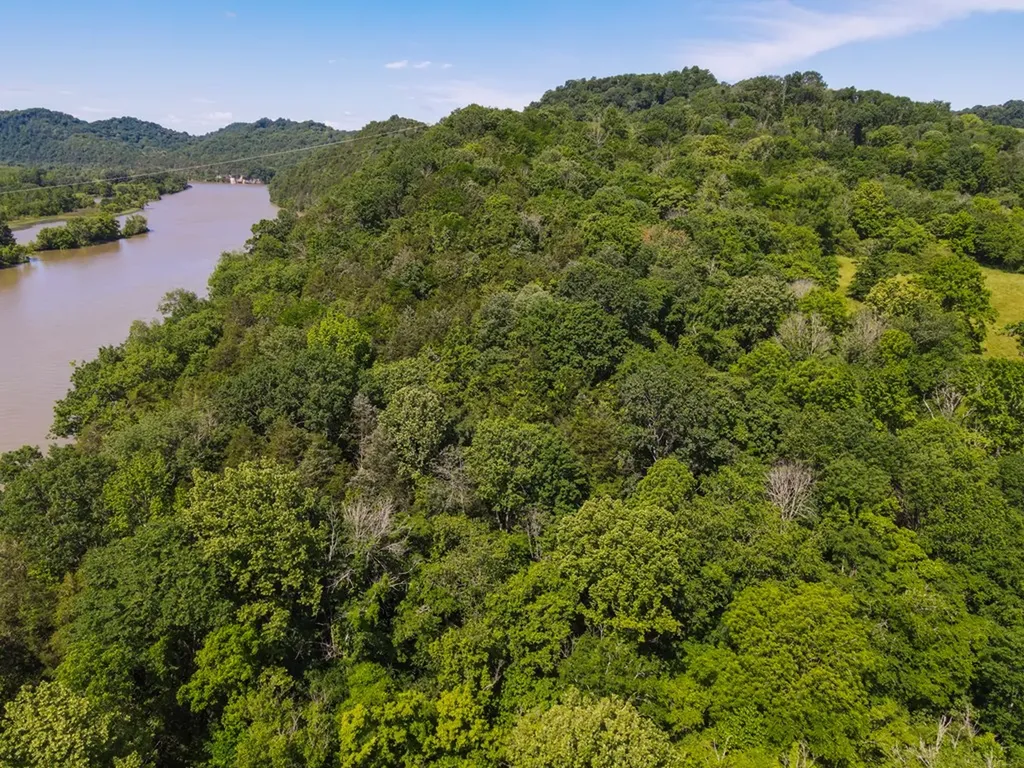 3045 Gladdice Highway Gainesboro TN 38562