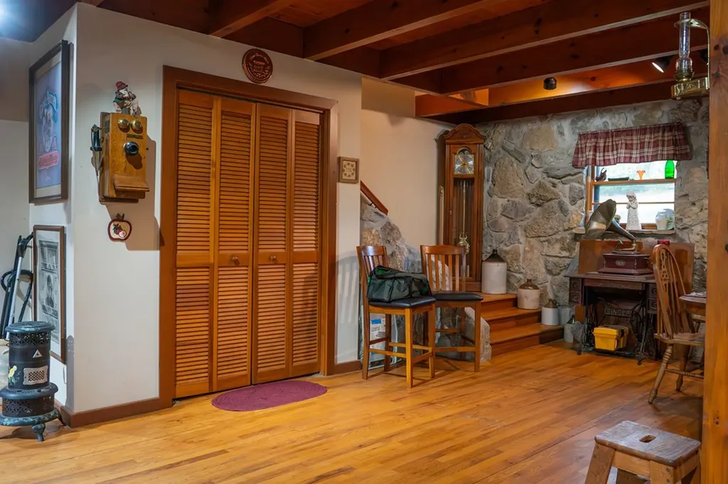 3045 Gladdice Highway Gainesboro TN 38562