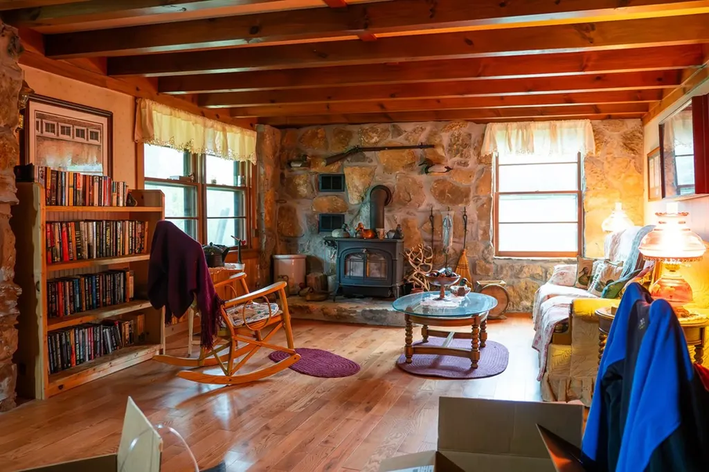 3045 Gladdice Highway Gainesboro TN 38562