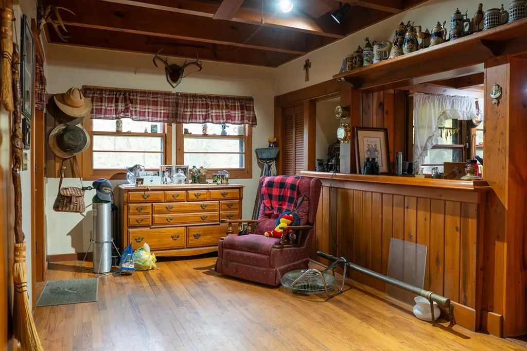 3045 Gladdice Highway Gainesboro TN 38562