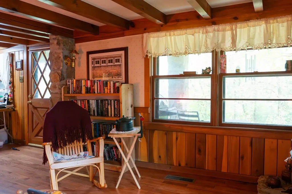 3045 Gladdice Highway Gainesboro TN 38562