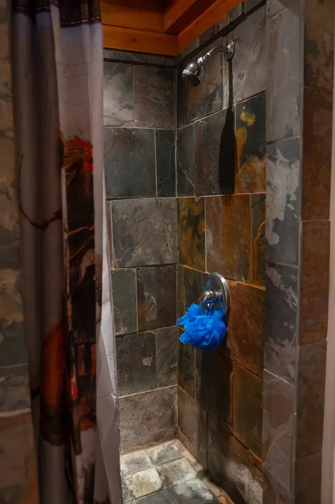 3045 Gladdice Highway Gainesboro TN 38562