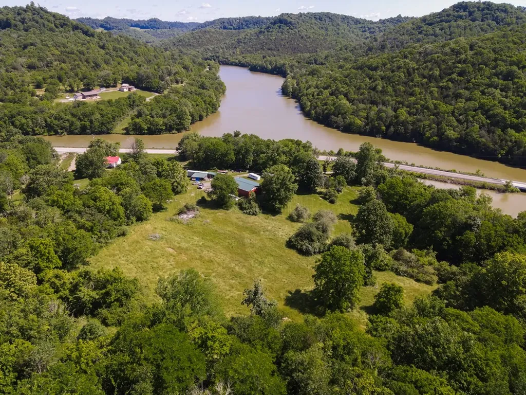 3045 Gladdice Highway Gainesboro TN 38562