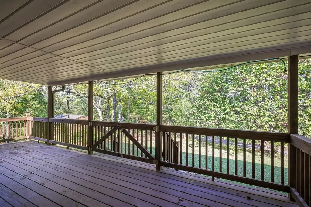 1385 York Highway Gainesboro TN 38562