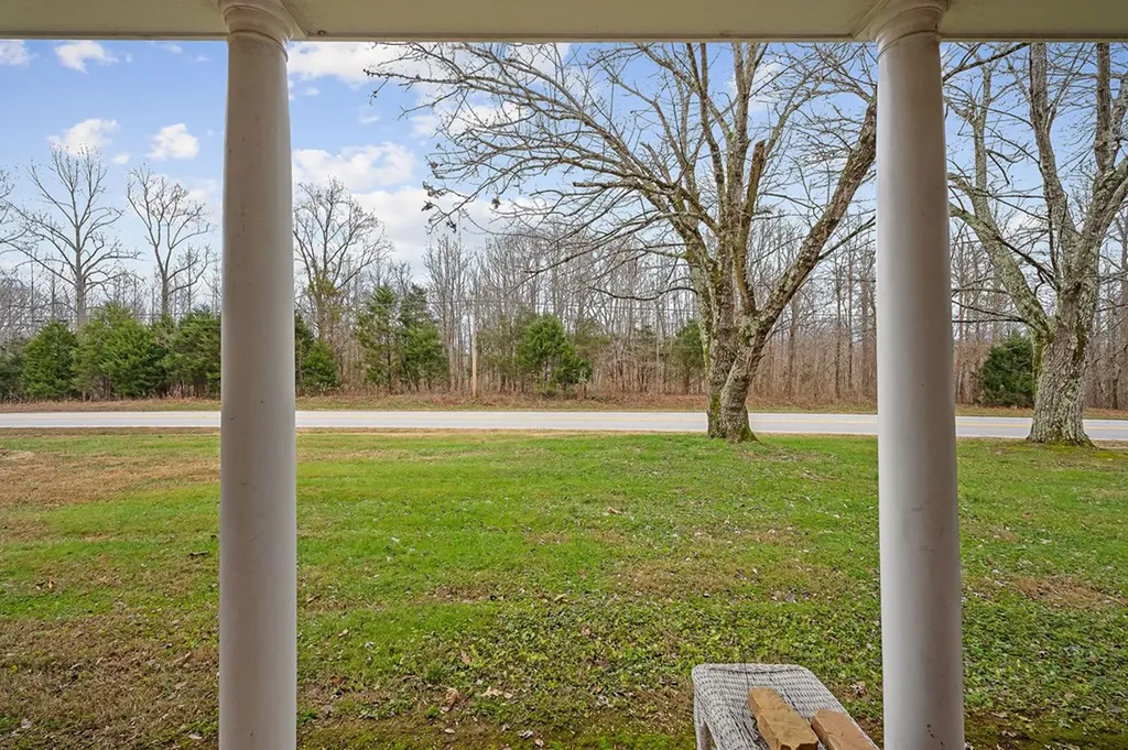 1385 York Highway Gainesboro TN 38562