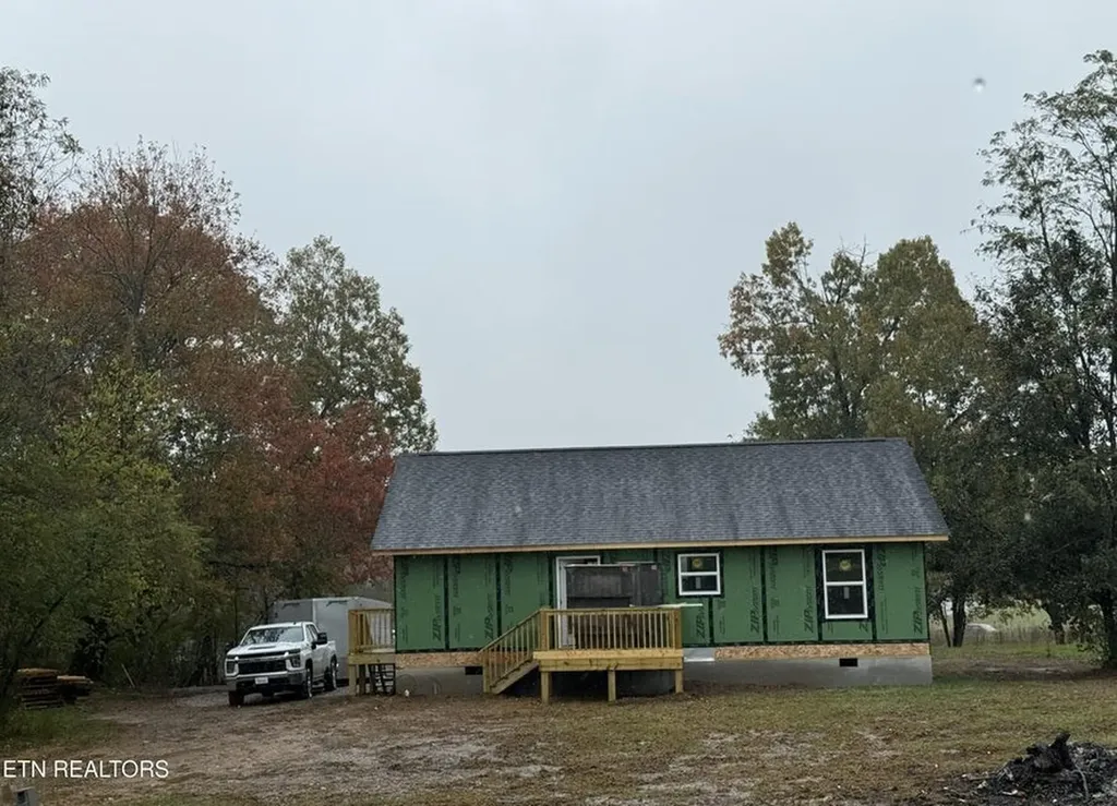 204 Garrett Street Jamestown TN 38556