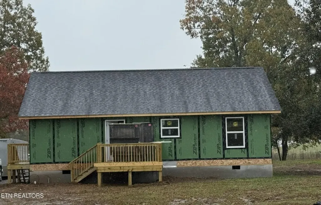 204 Garrett Street Jamestown TN 38556