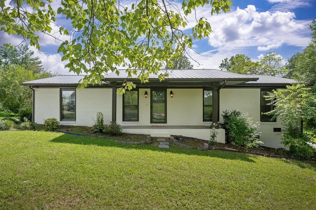 2281 Short Mountain Road Mcminnville TN 37110