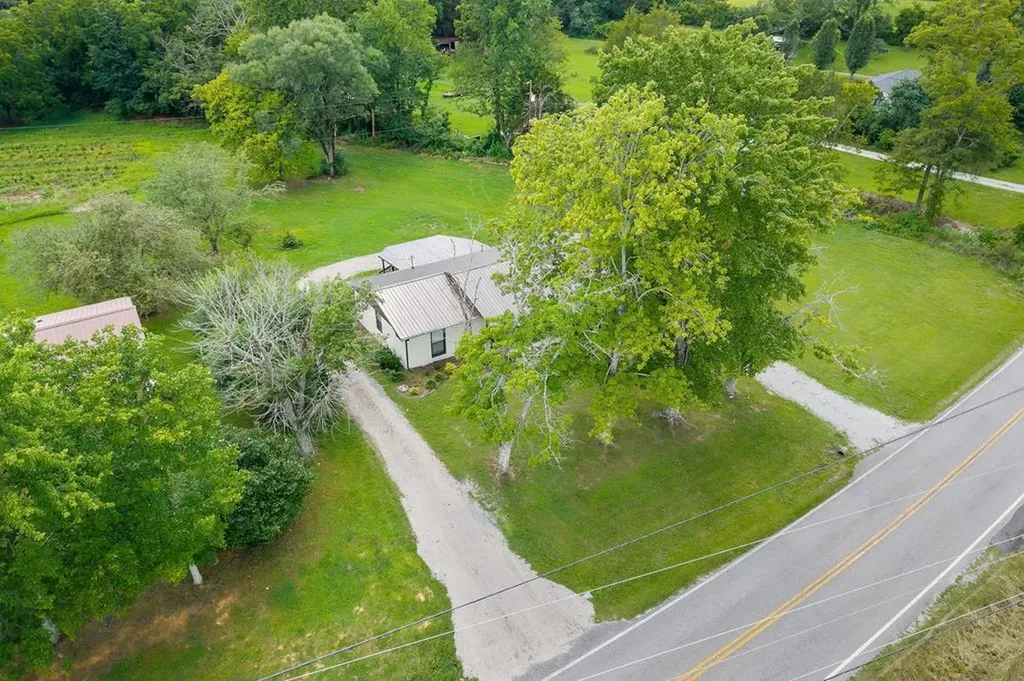 2281 Short Mountain Road Mcminnville TN 37110