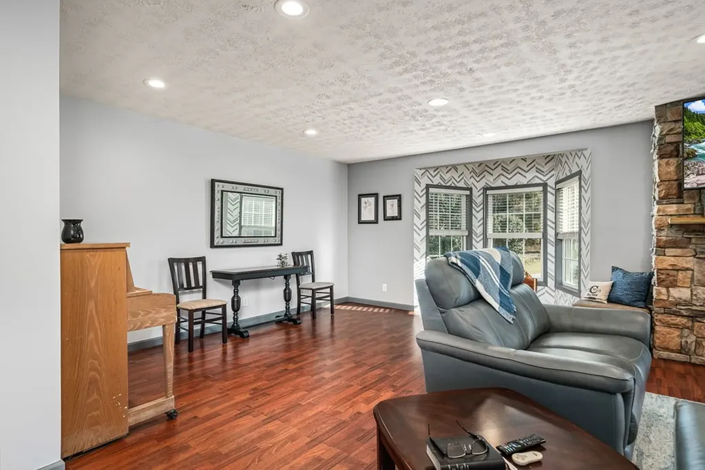 761 Walter Stone Road Sparta TN 38583-5749