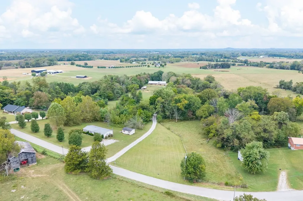 761 Walter Stone Road Sparta TN 38583-5749