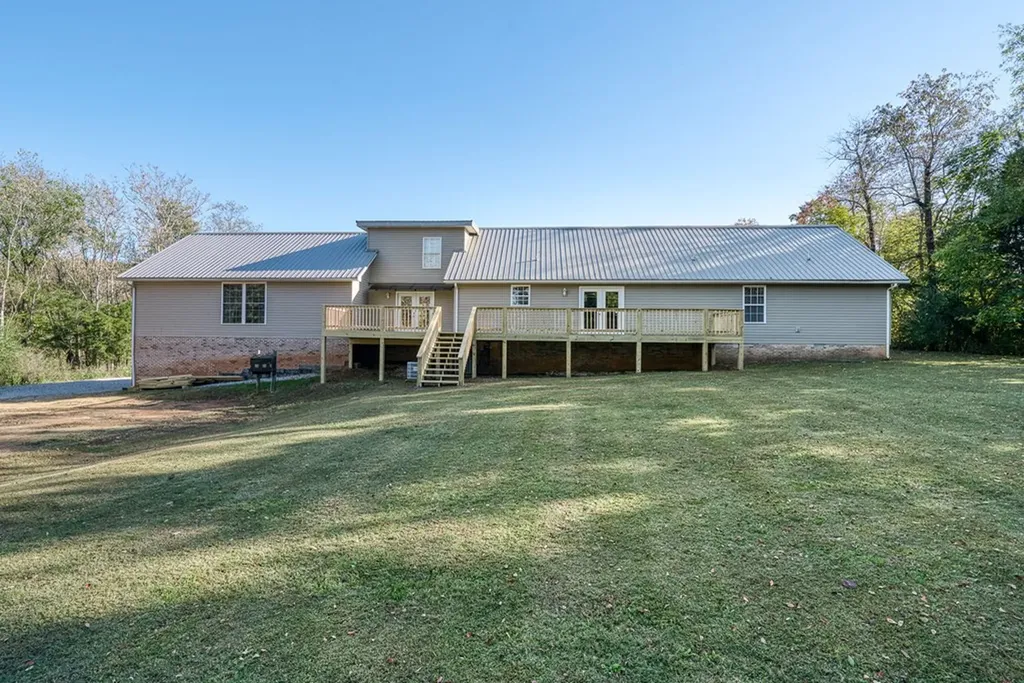 761 Walter Stone Road Sparta TN 38583-5749