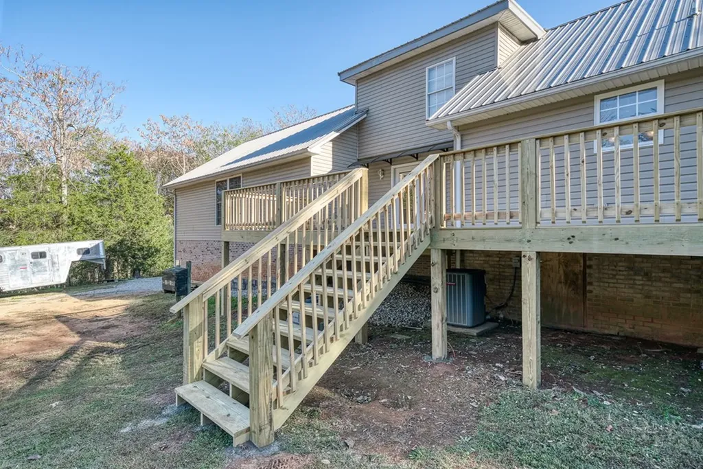 761 Walter Stone Road Sparta TN 38583-5749