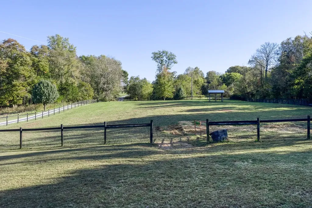 761 Walter Stone Road Sparta TN 38583-5749