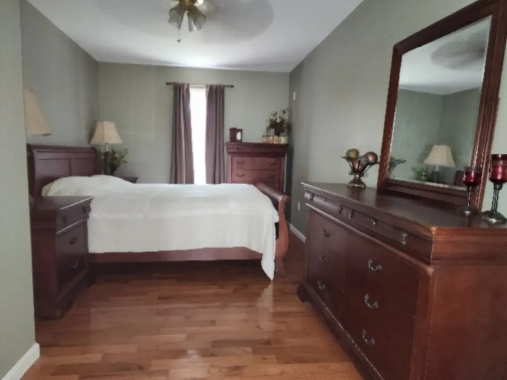 218 East Lake Avenue Celina TN 38551