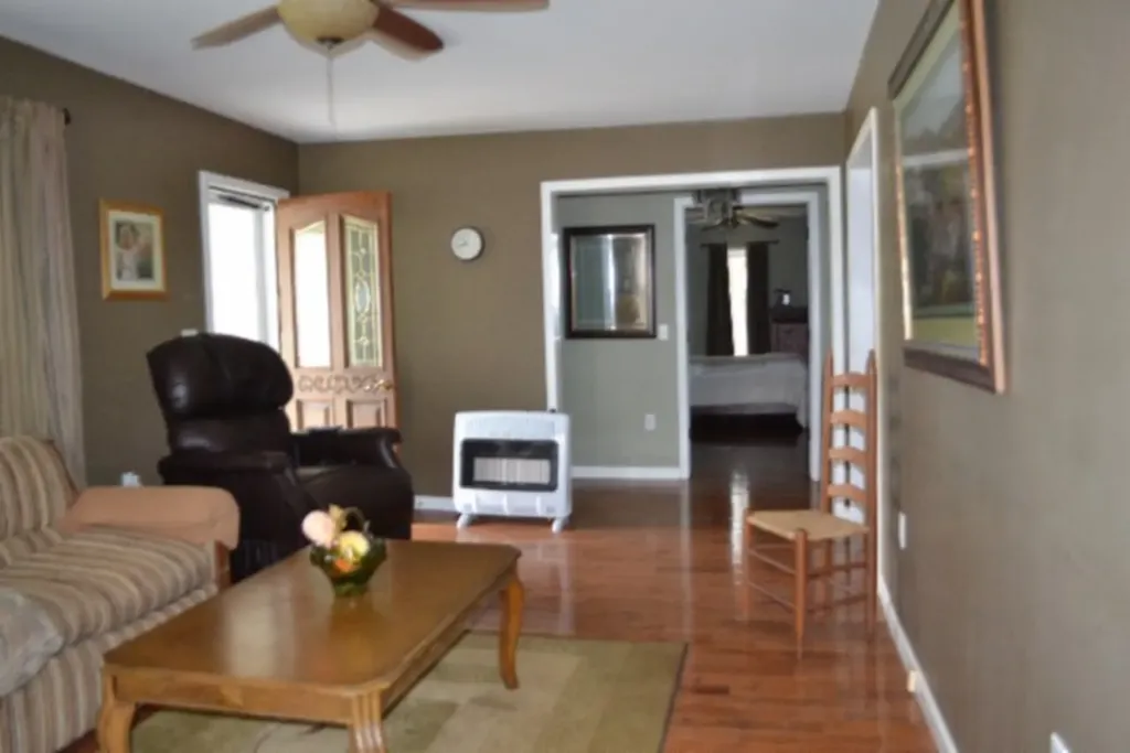 218 East Lake Avenue Celina TN 38551
