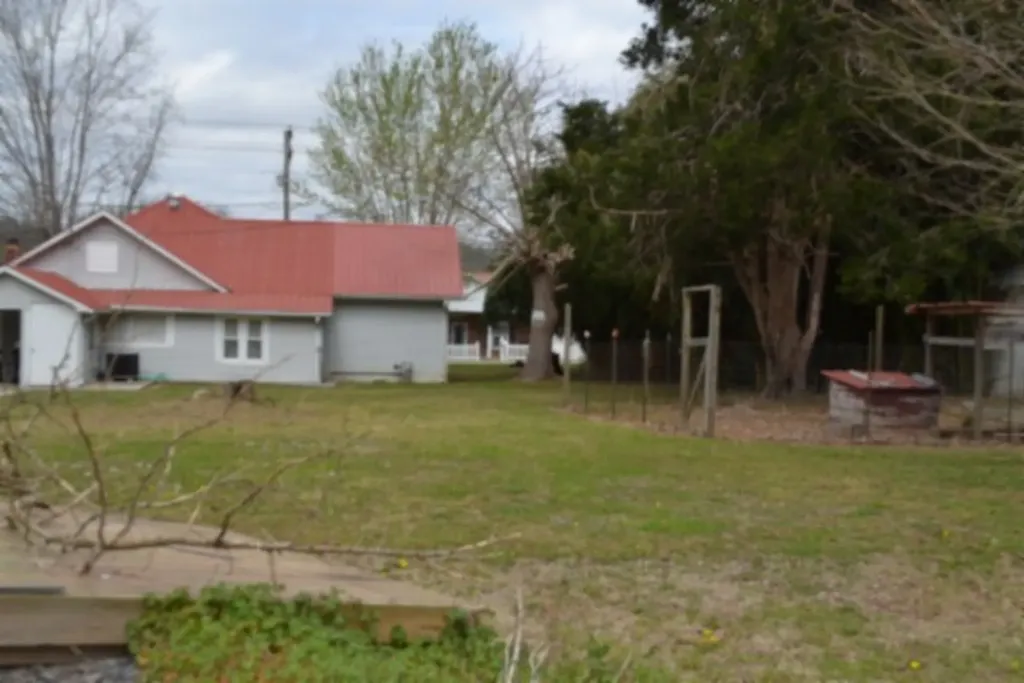 218 East Lake Avenue Celina TN 38551