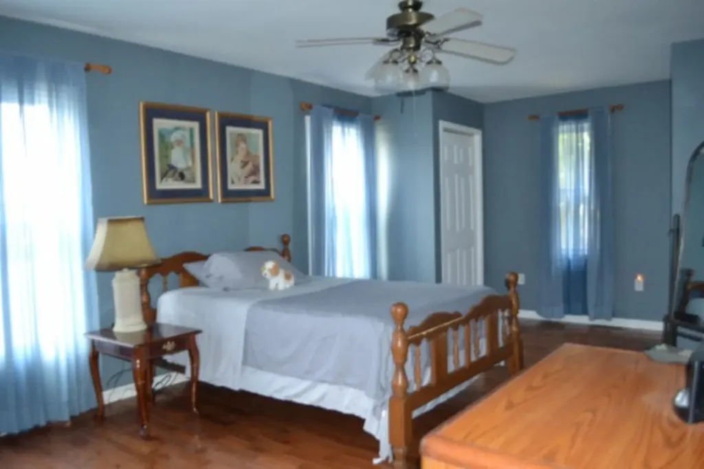 218 East Lake Avenue Celina TN 38551