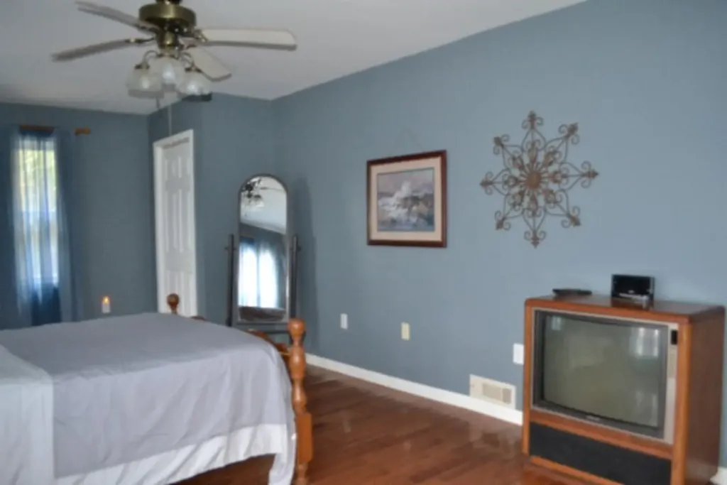 218 East Lake Avenue Celina TN 38551