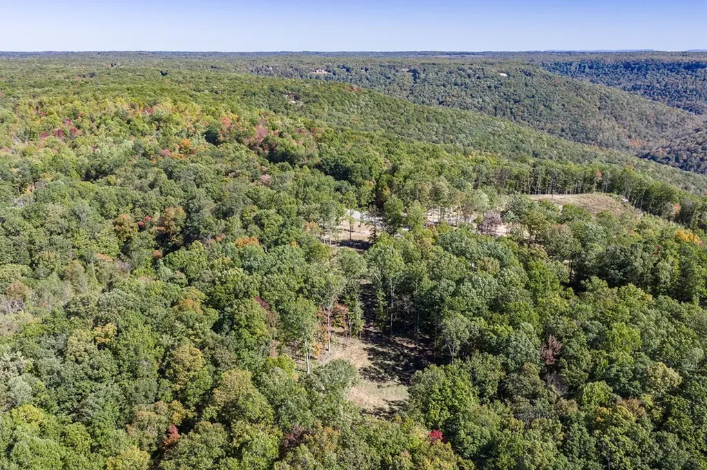 634 Cumberland Cove Road Monterey TN 38574