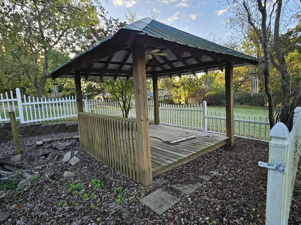 636 Carmack Avenue Carthage TN 37030-1139