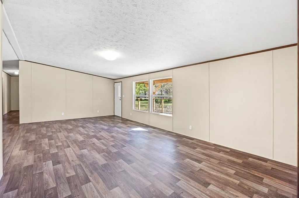 130 Dripping Springs Court Monterey TN 38574