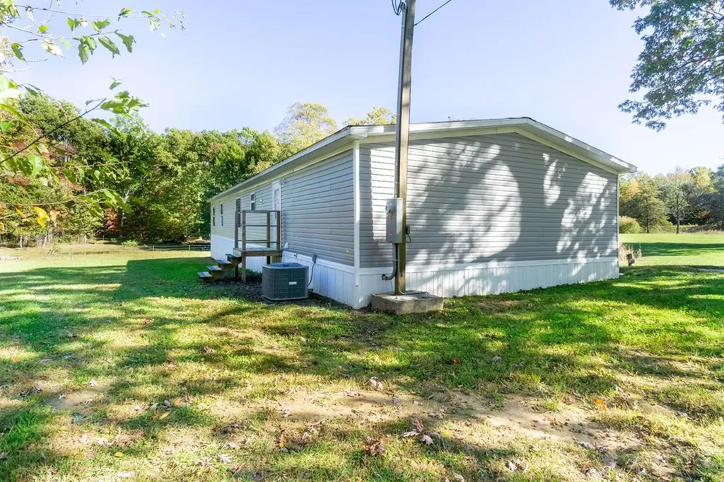 130 Dripping Springs Court Monterey TN 38574