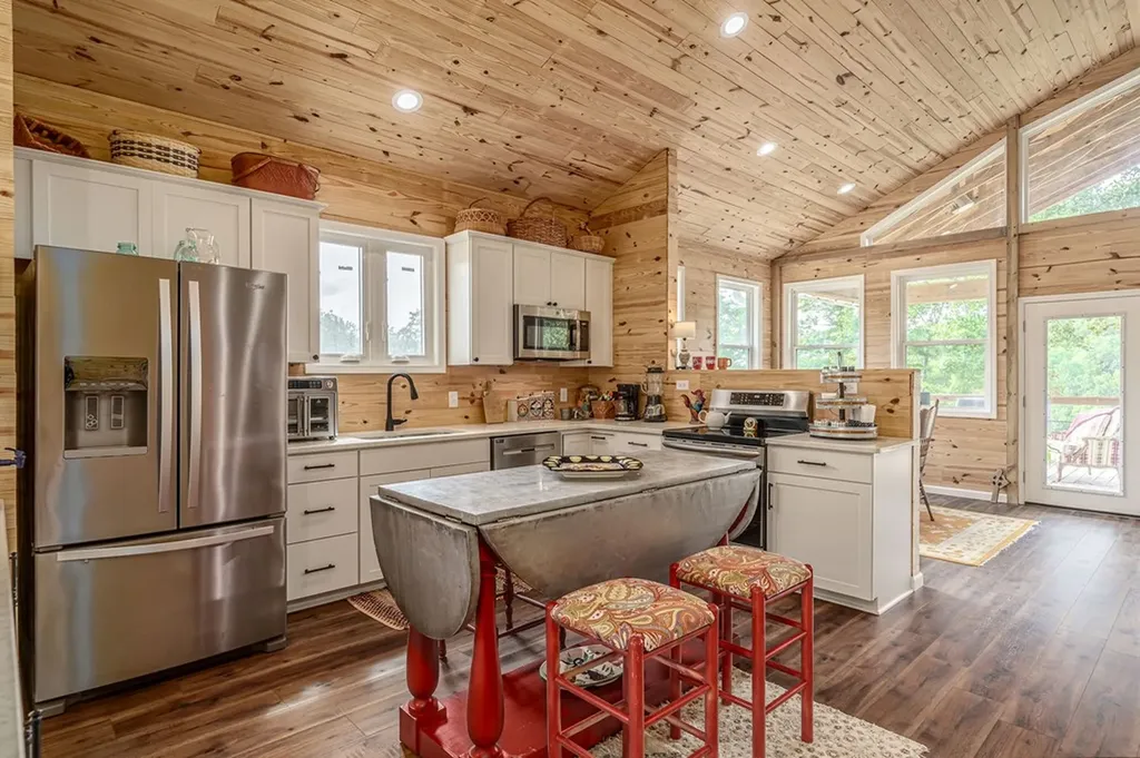 14454 Peach Stone Lane Crawford TN 38554