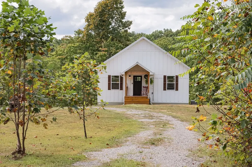 14454 Peach Stone Lane Crawford TN 38554