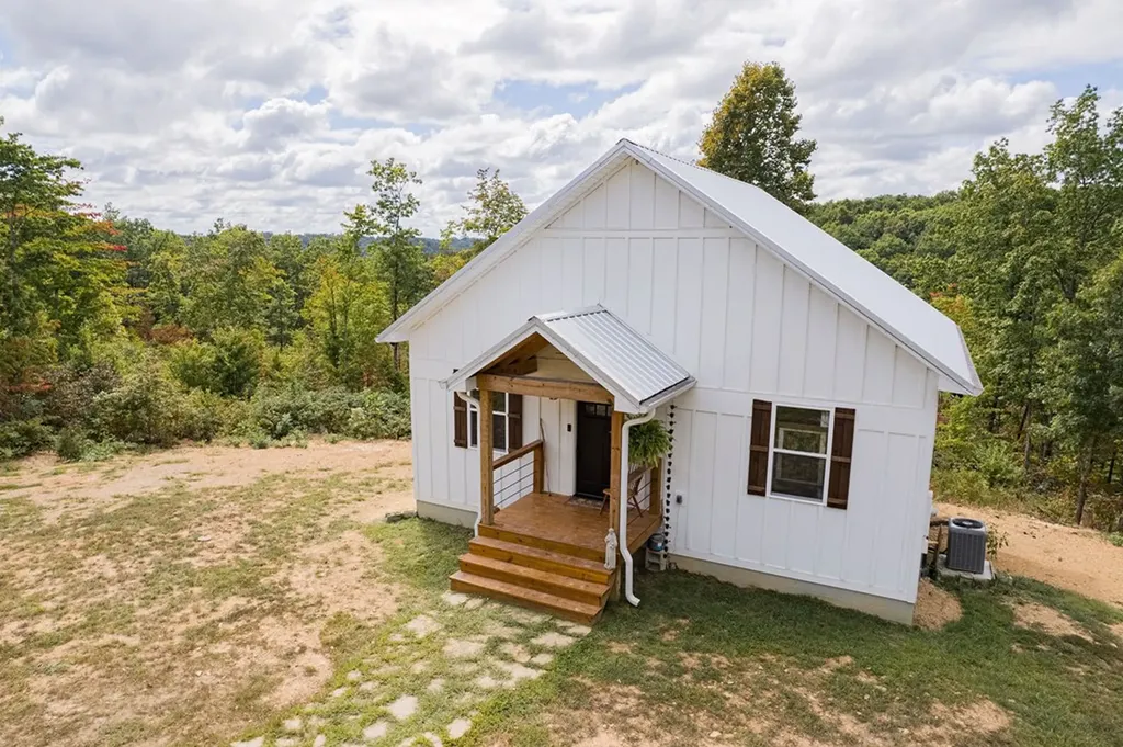 14454 Peach Stone Lane Crawford TN 38554