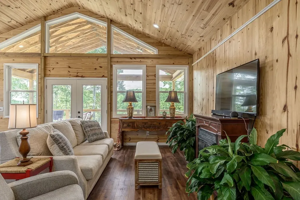 14454 Peach Stone Lane Crawford TN 38554