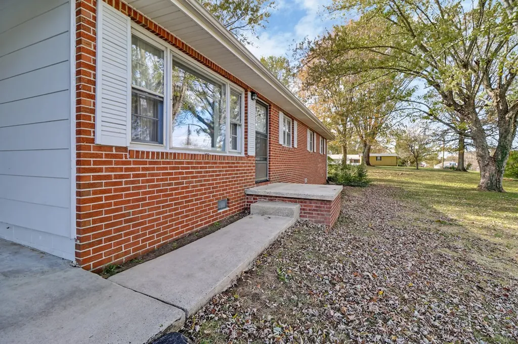 70 Westwind Drive Crossville TN 38555