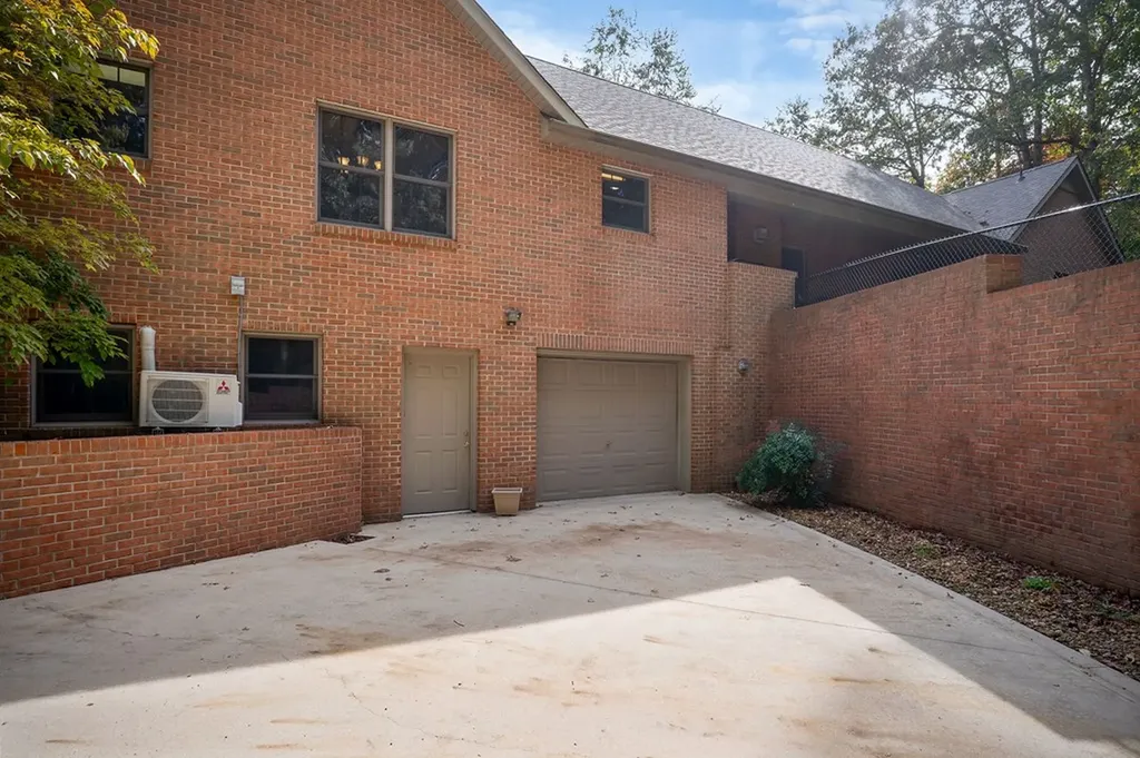 708 Low Gap Road Sparta TN 38583